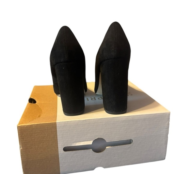 NWB Call it Spring Nubuck Suede Block Heel Almond Toe Suede Pumps Size 7.5 - Picture 2 of 7